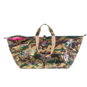 Een grote shopper met legerprint en pailletten in tinten goud, groen, bruin en grijs.