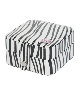 Gesloten zebraprint sieradendoosje met drukknoopsluiting