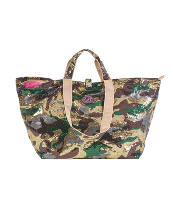 Een middelgrote shopper met legerprint en pailletten, voornamelijk in tinten groen, goud, bruin en grijs.