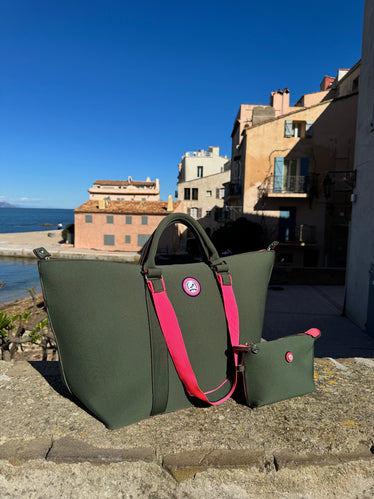 Green & pink ST. TROPEZ makeup bag