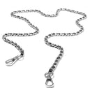 Zilveren ketting voor een schoudertas met sluitingen, van metaal, afgebeeld in golvende lijnen op een witte achtergrond.