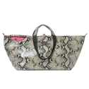 Grote draagtas met dierenprint, zwarte hengsels, roze voering en een klein rond logo op de voorkant.