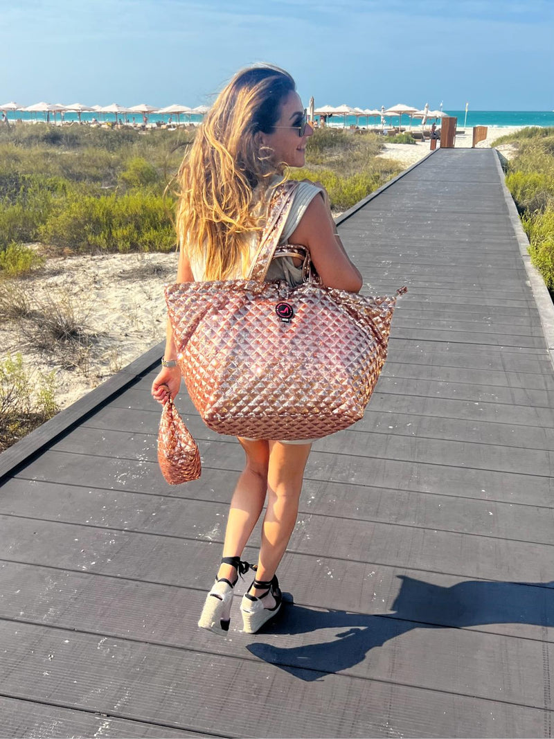 Kleine shopper met pailletten op strand