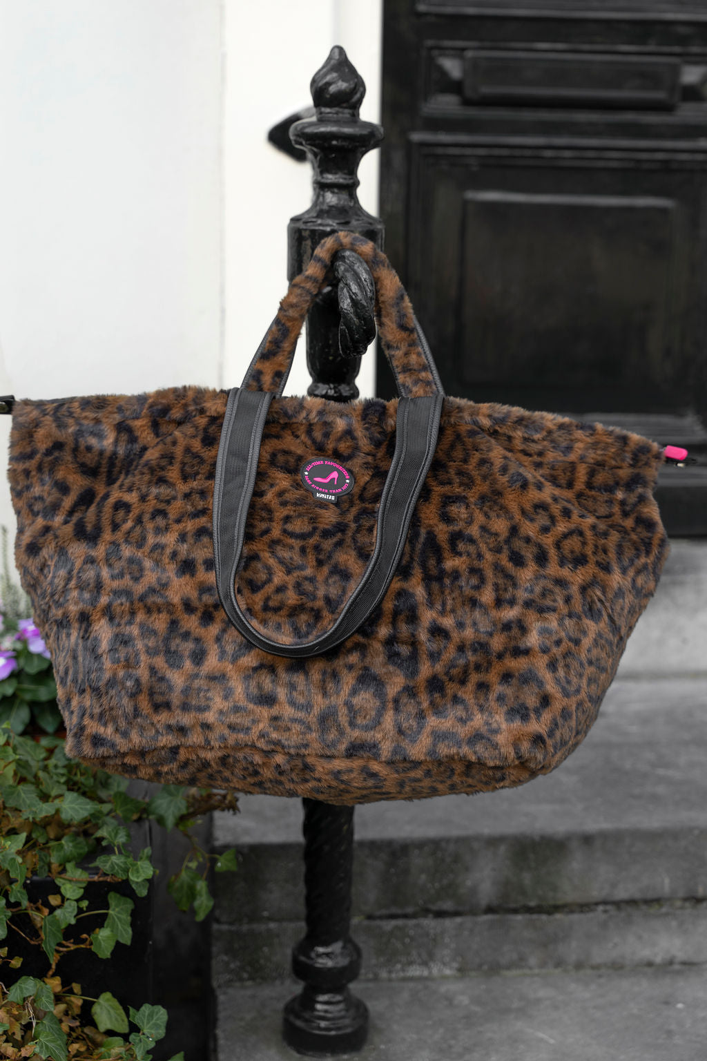 Kleine shopper furry luipaard MAASTRICHT