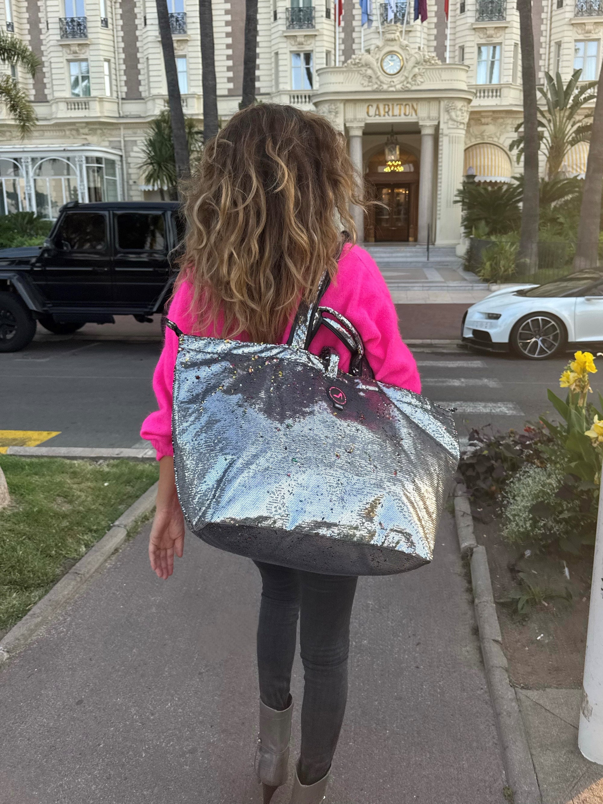 Medium tote bag with zipper, sequins grey with rainbow colours