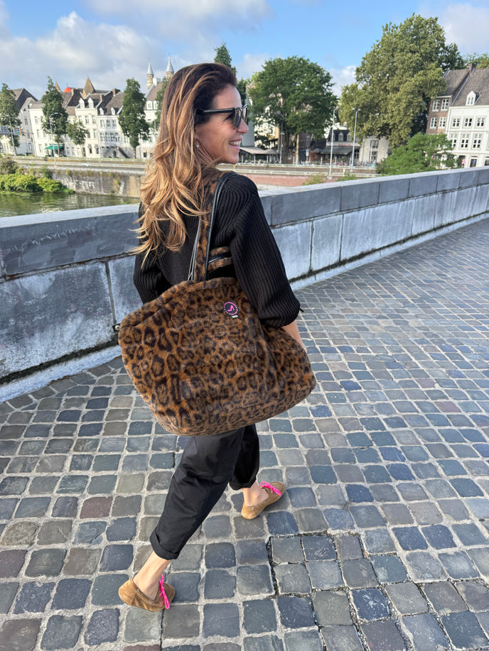 Kleine shopper furry luipaard MAASTRICHT