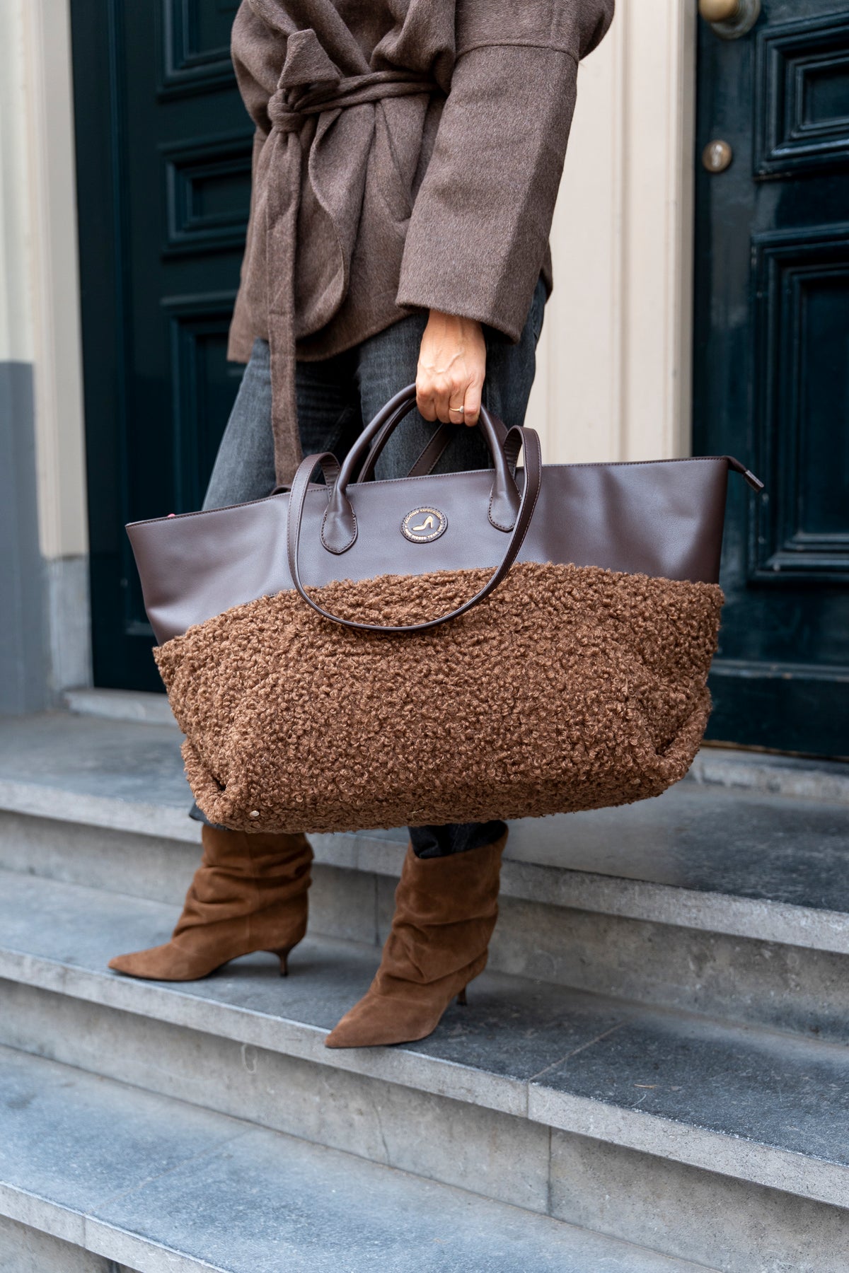 Medium Tote Bag Faux Shearling Brown GRACE