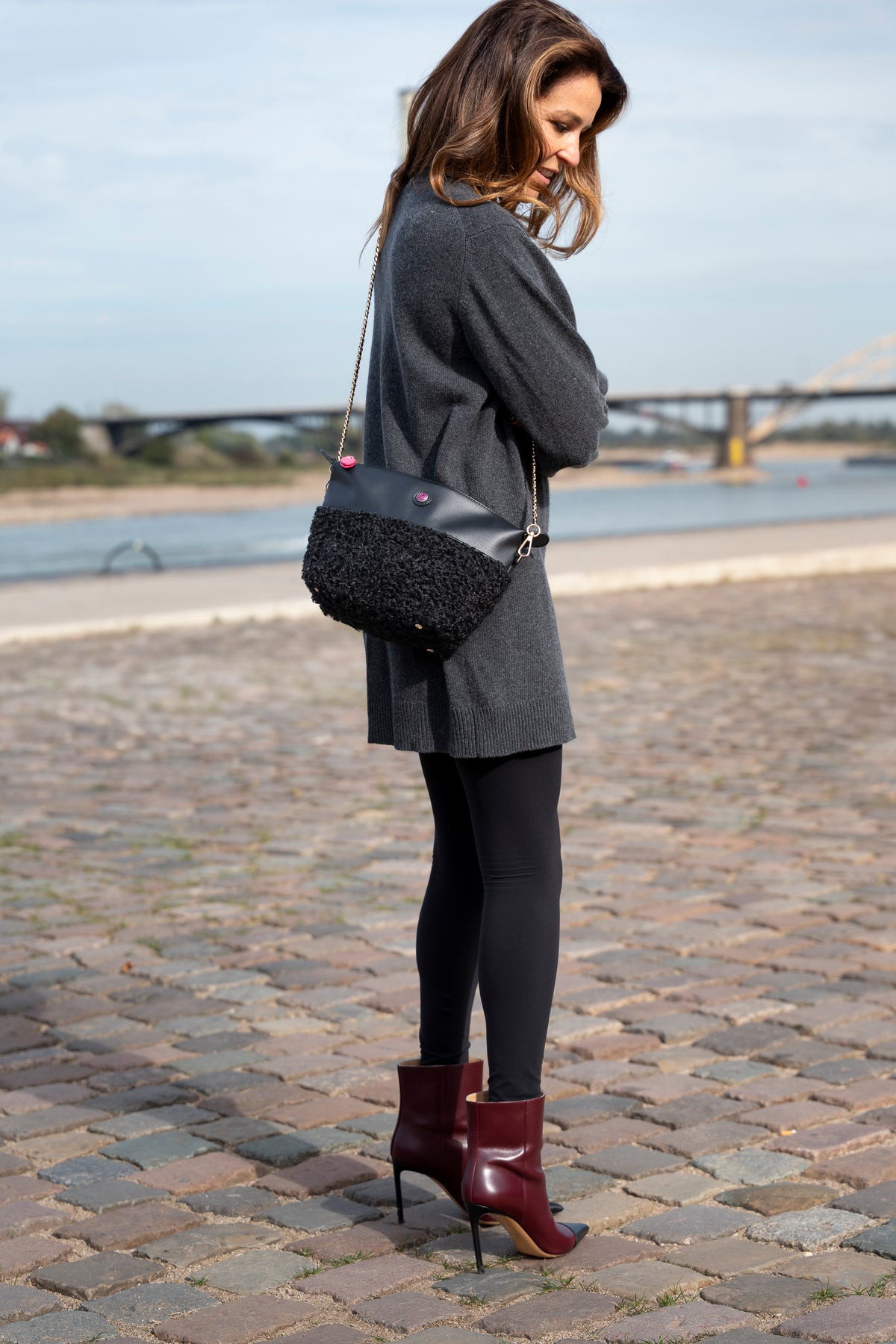 Clutch Faux Shearling Black IMAN