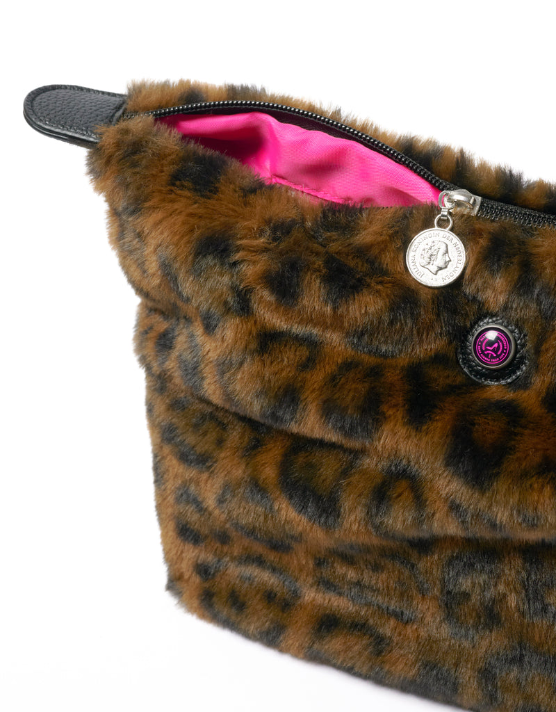 Toiletry Bag Furry Leopard MAASTRICHT